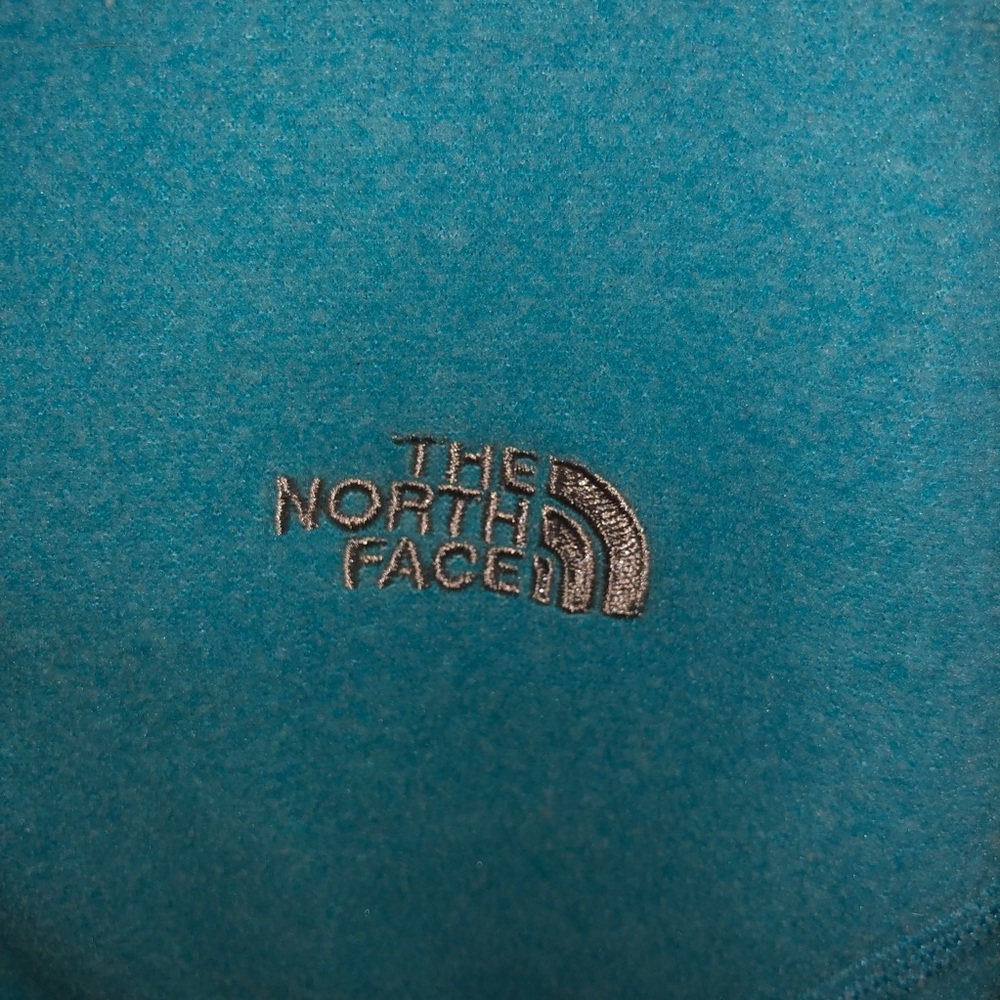 Turquoise North Face Pull Over - image 3